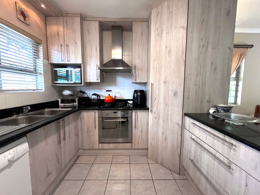 2 Bedroom Property for Sale in Abbotsford Eastern Cape